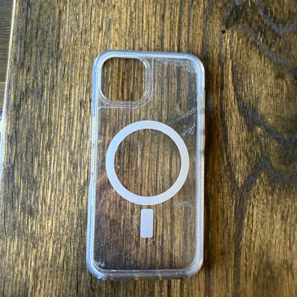 Clear Phone Case with MagSafe Compatibility iPhone 13